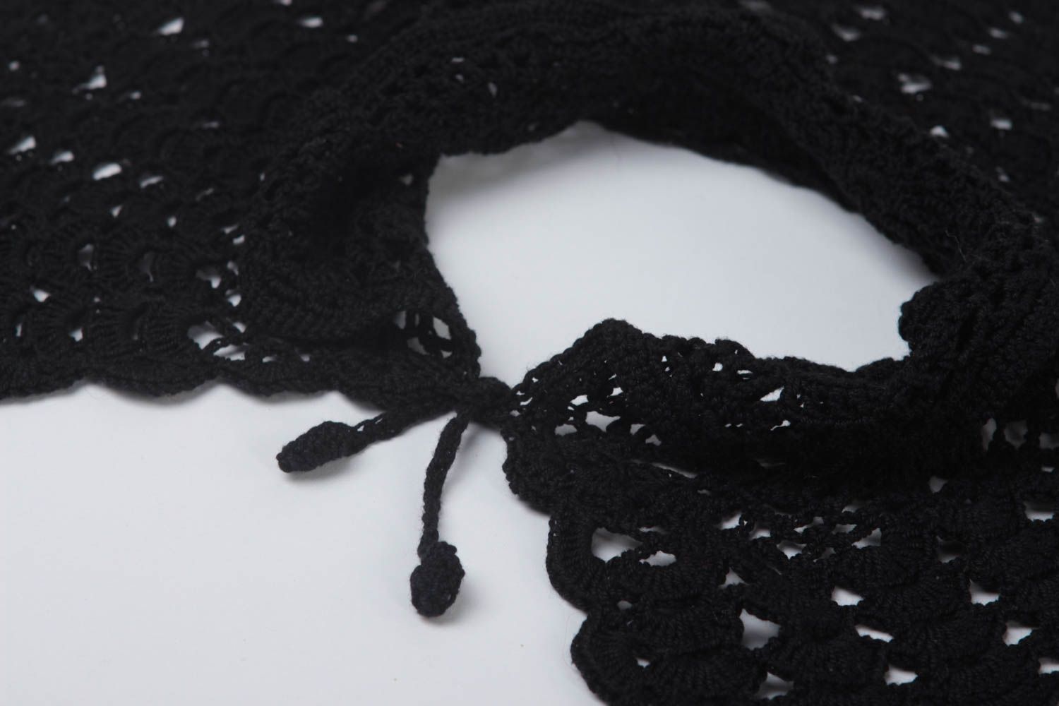 Col tricoté fait main noir Accessoires tricot au crochet Cadeau femme design photo 4