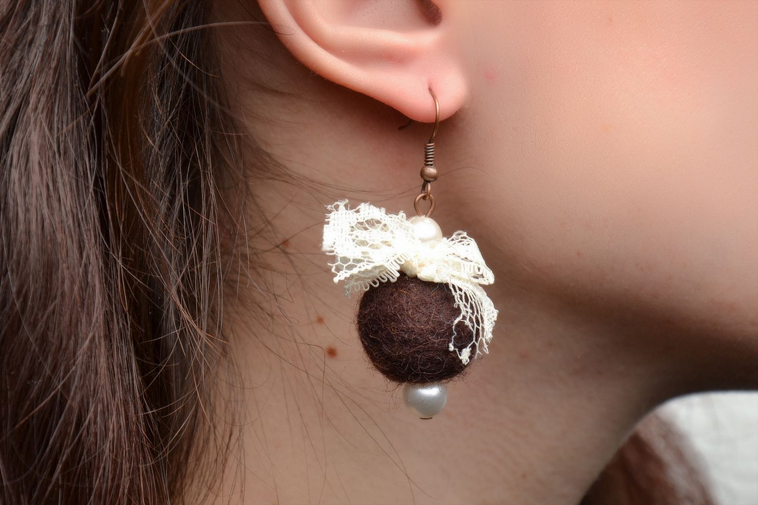 Round felted wool earrings of brown color with pearls photo 2
