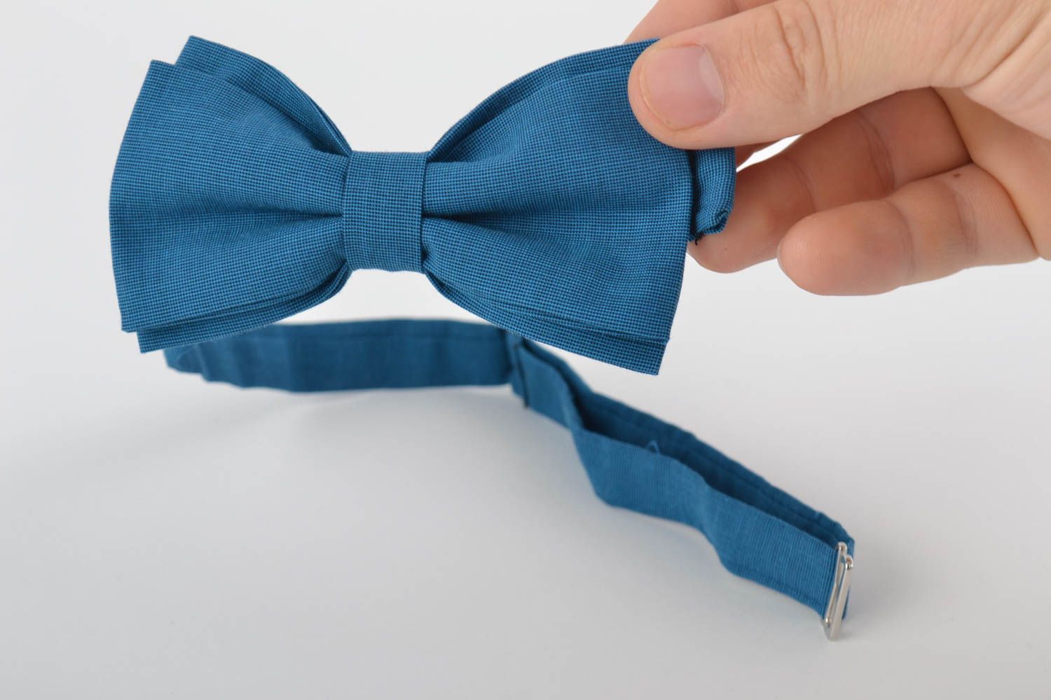 Beautiful handmade adjustable cotton fabric bow tie of blue color unisex photo 4