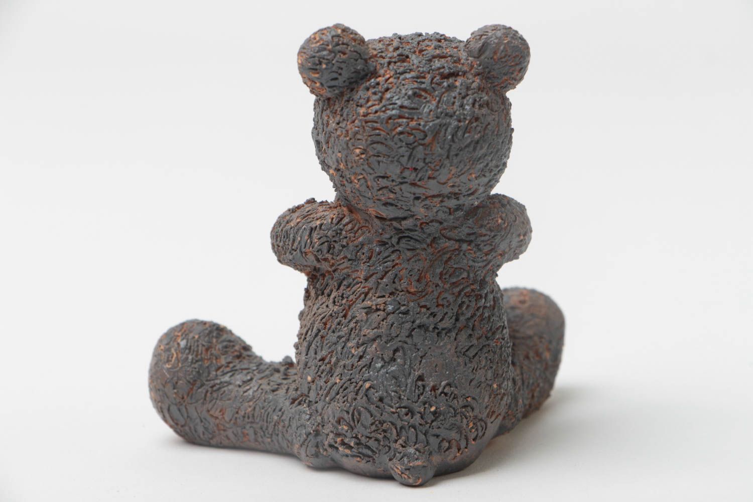Керамическая статуэтка медвежонок ручной работы расписная небольшая для декора фото 4