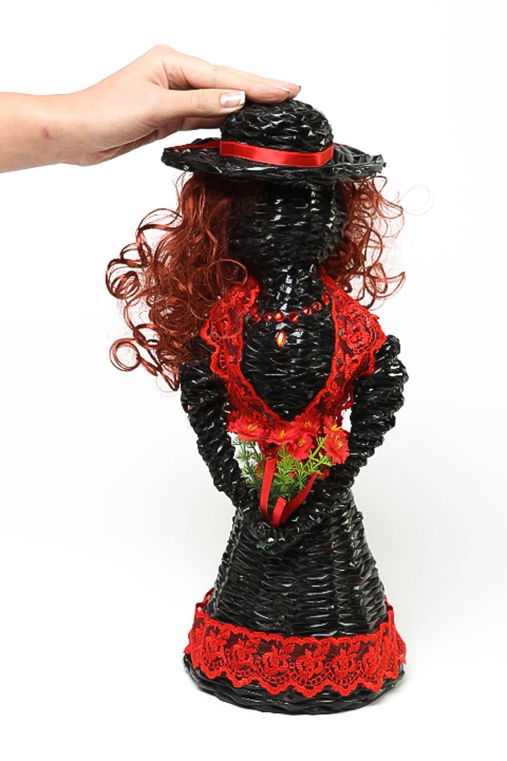 Интерьерная кукла ручной работы изделие из газетных трубочек креативный подарок фото 5