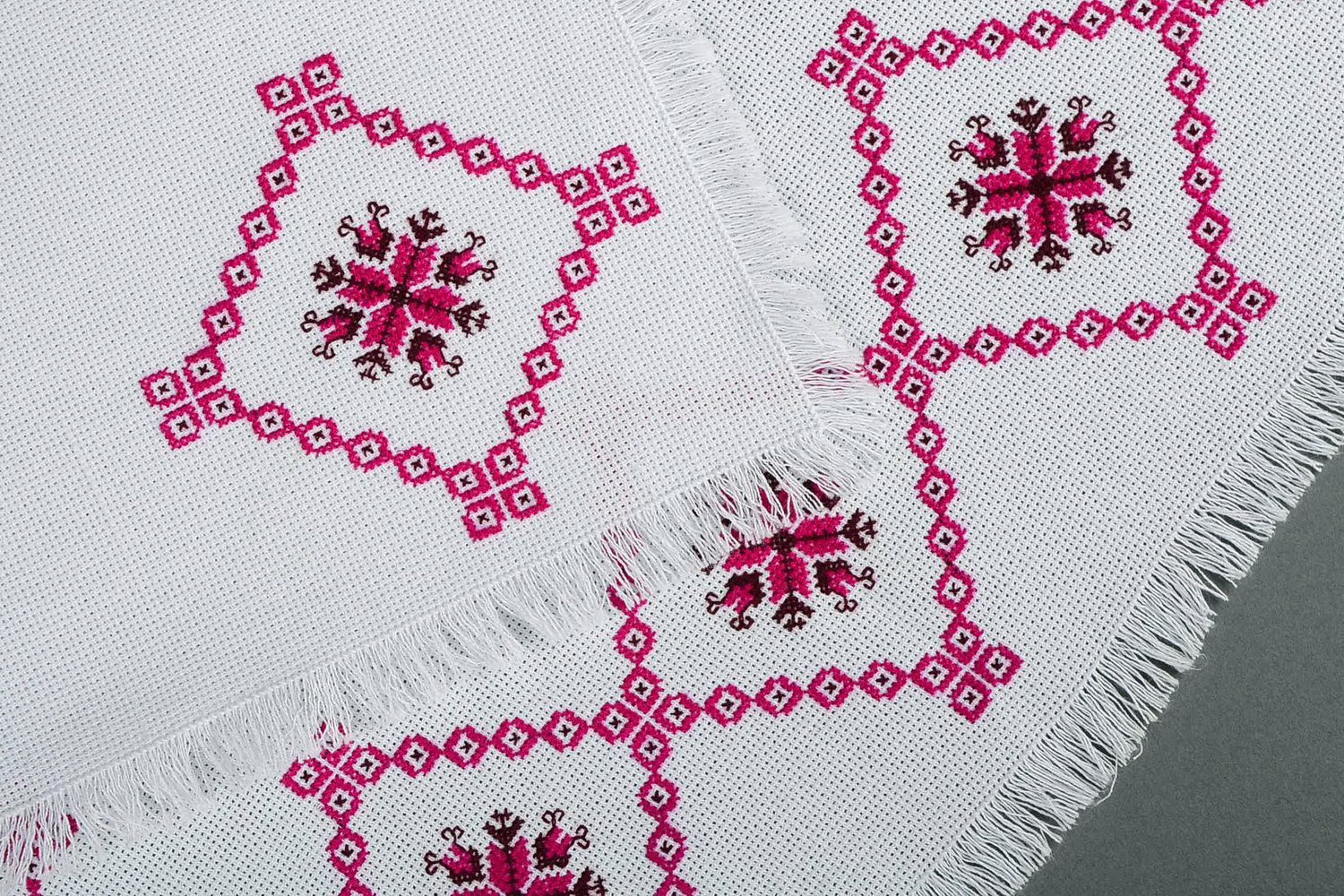Set of embroidered napkins photo 2