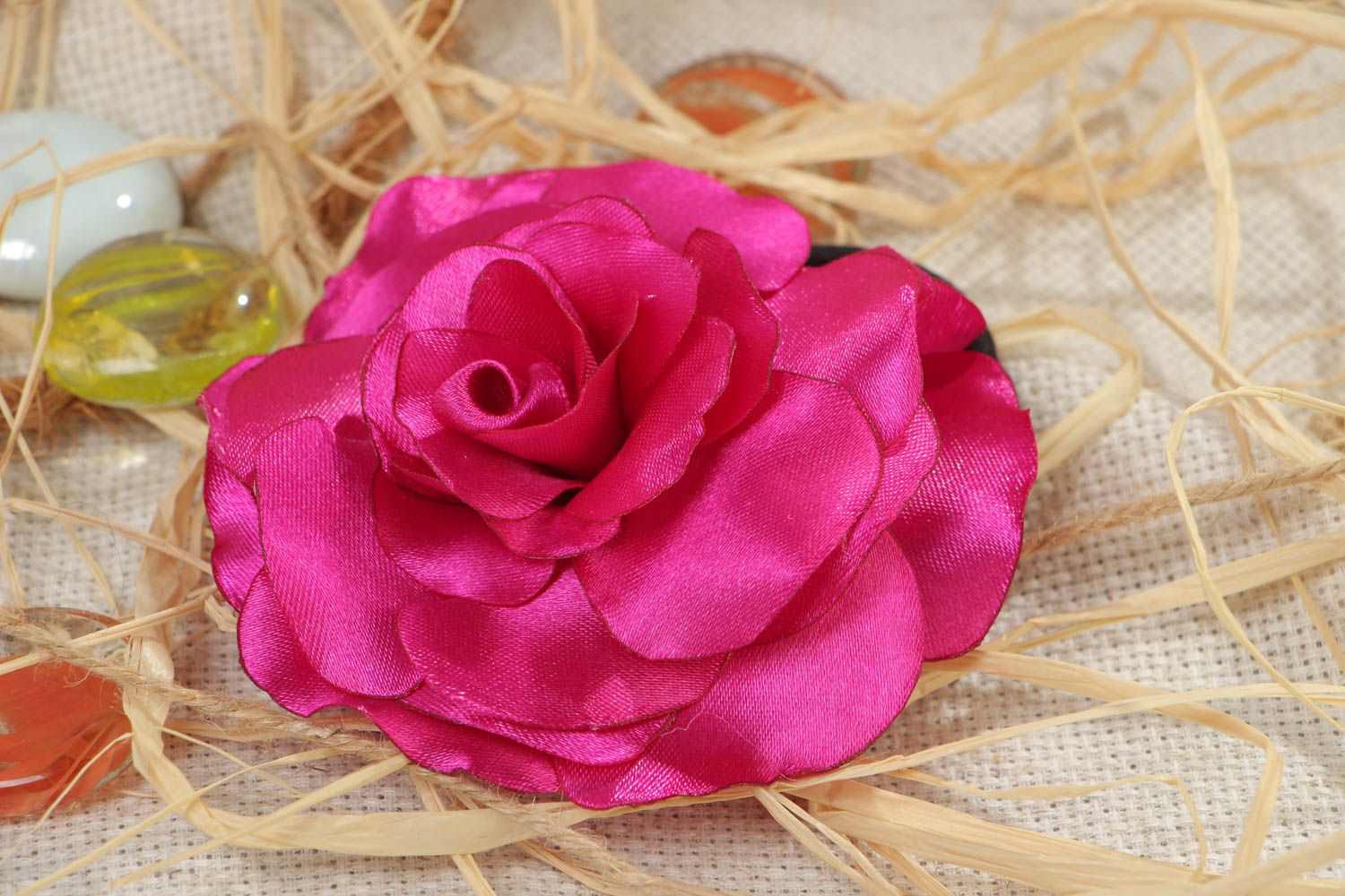Резинка для волос с цветком большая яркая розовая красивая модная ручной работы фото 1