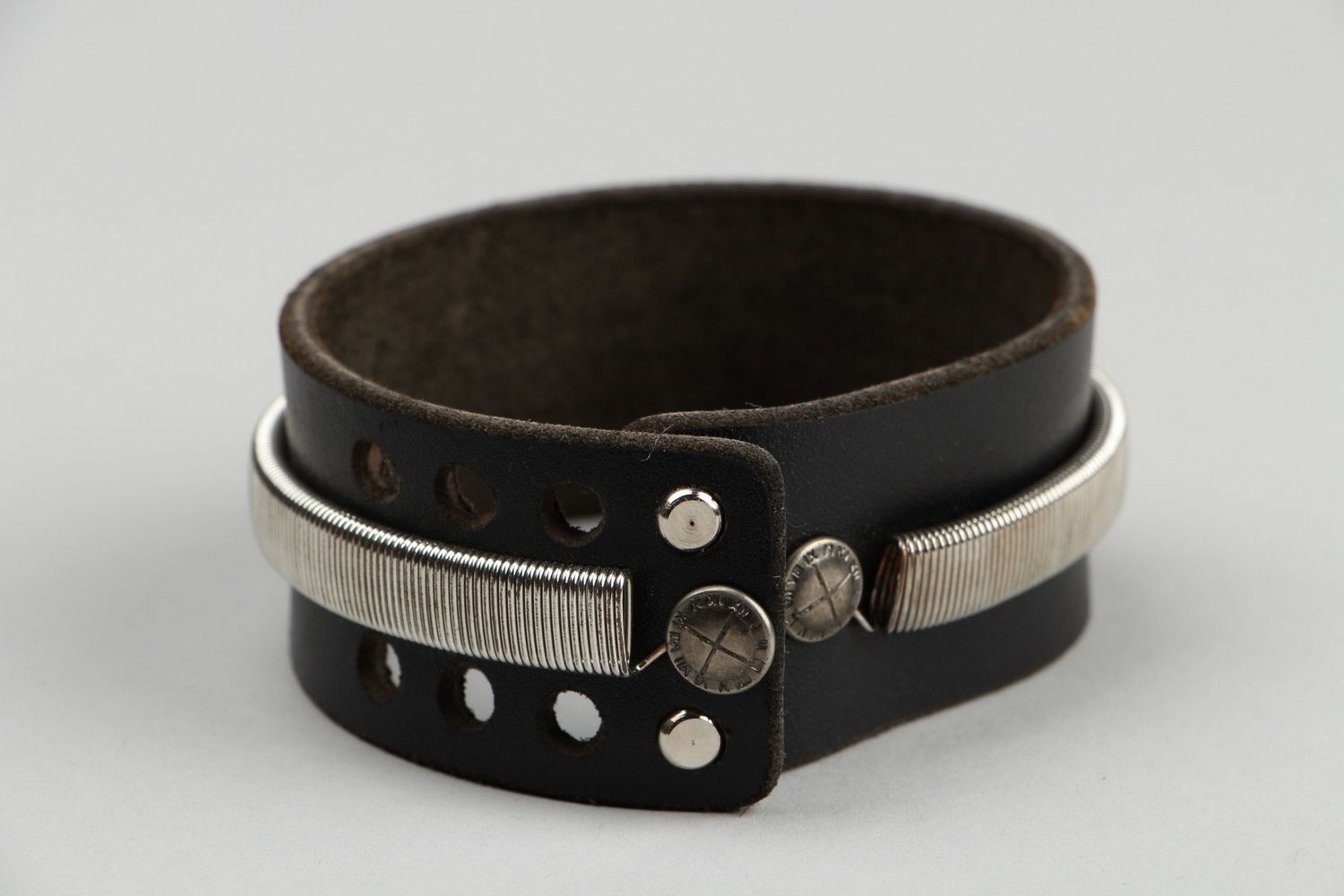 Leather Bracelet with a holster clasp photo 4
