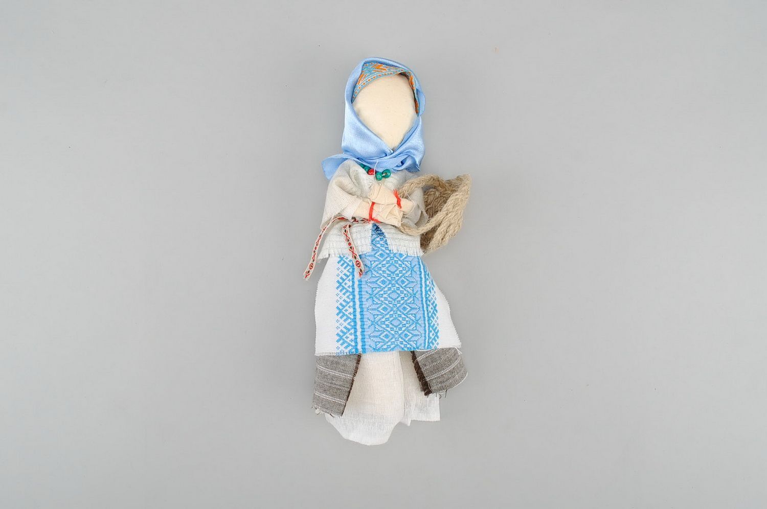 Bambola etnica di stoffa fatta a mano amuleto talismano slavo foto 3