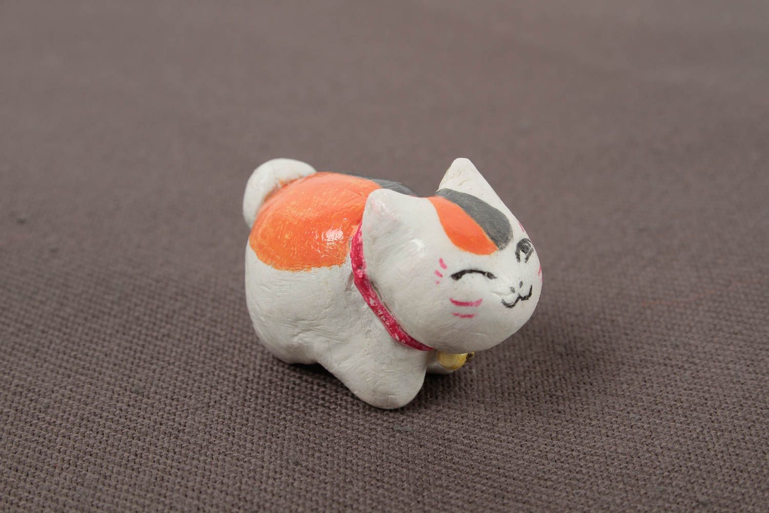 Mini Figurine chat blanc faite main en pâte polymère originale Petit cadeau photo 4