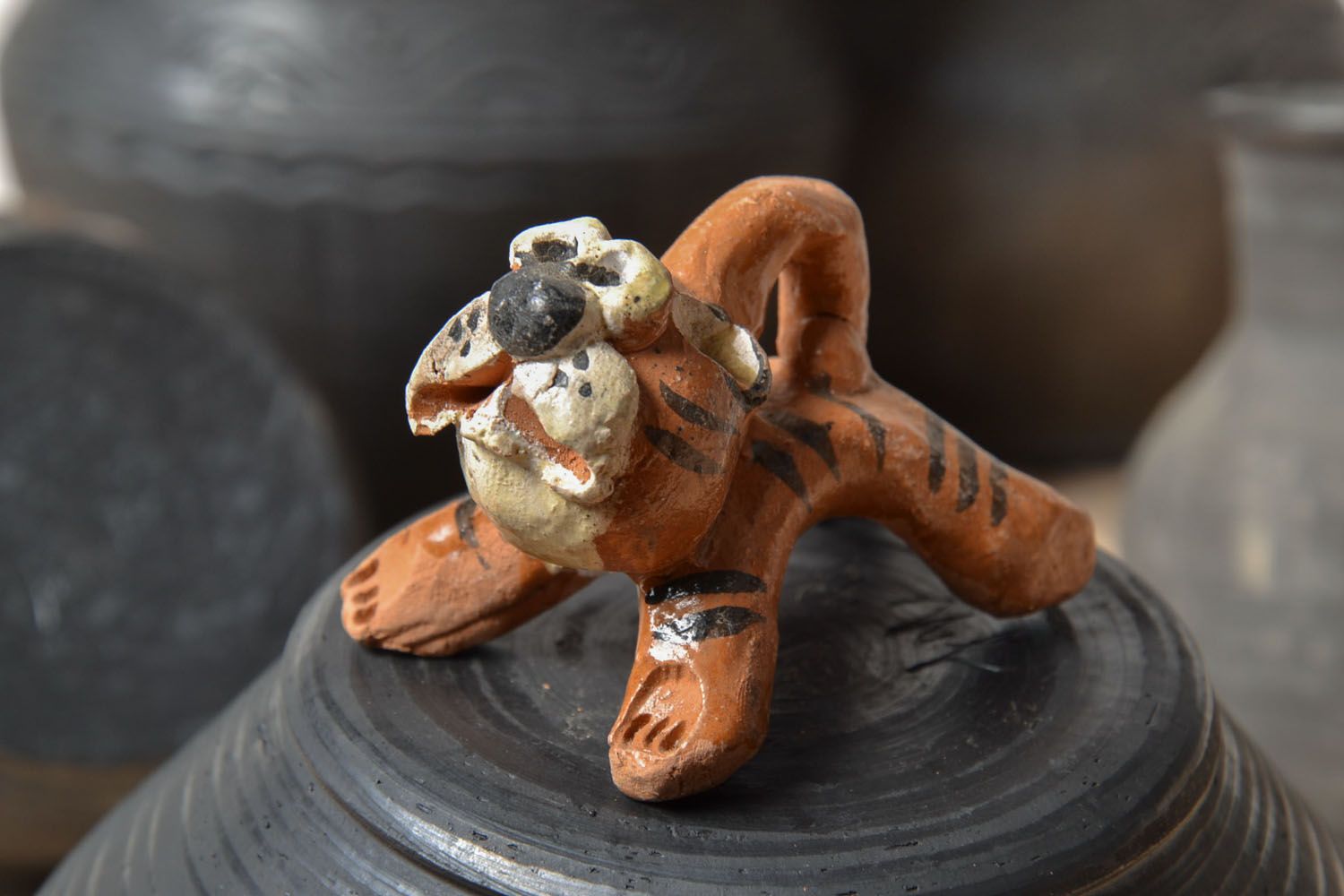 Figurine en céramique d'animal faite main photo 1