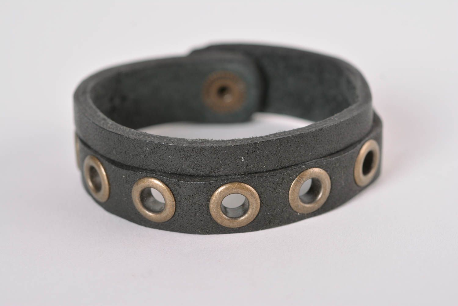 Bracelet en cuir noir fait main Bijou de main original Accessoire pour femme  photo 1