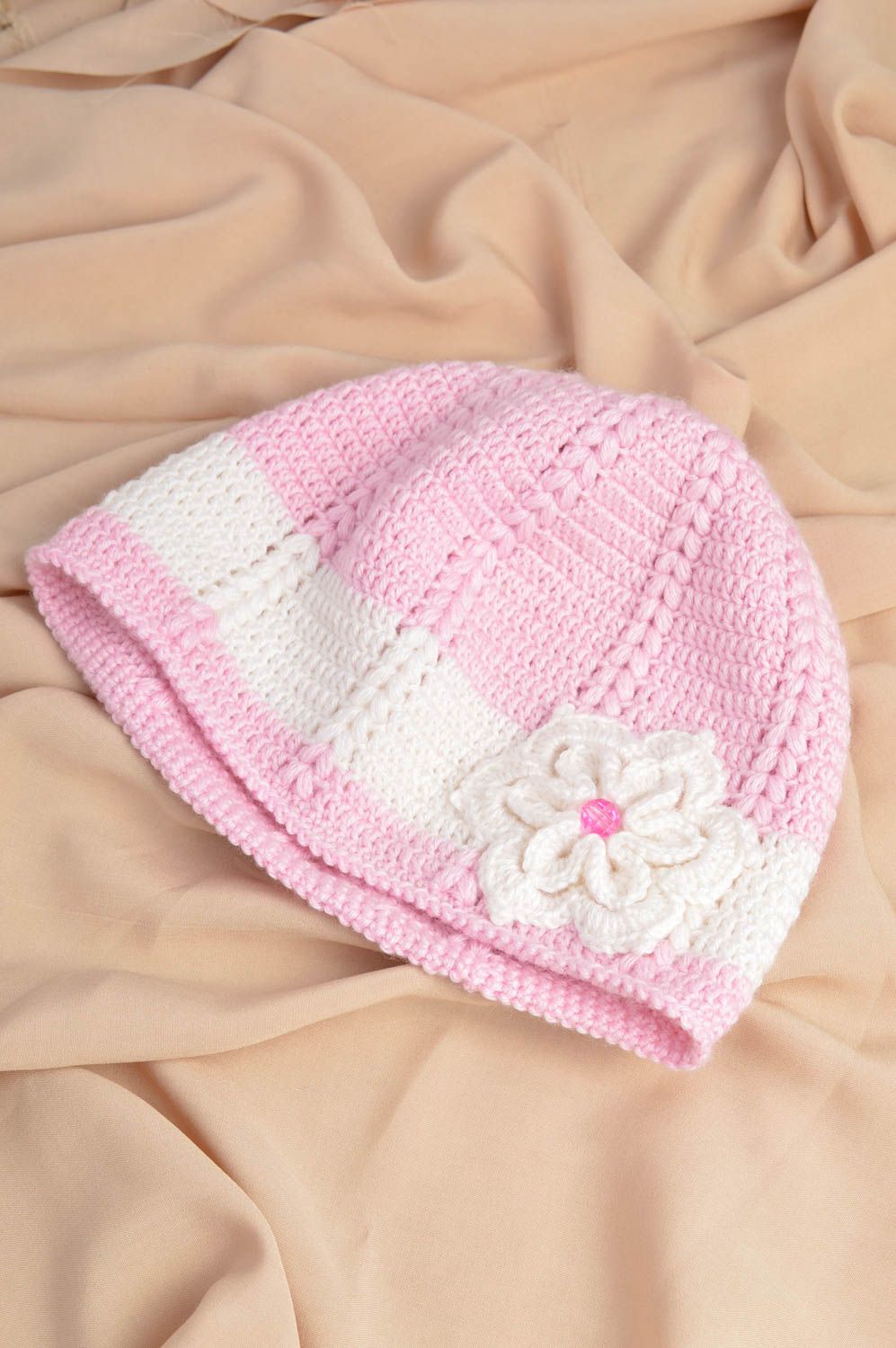 Bonnet tricot fait main Chapeau au crochet Vêtement enfant rose blanc sympa photo 1