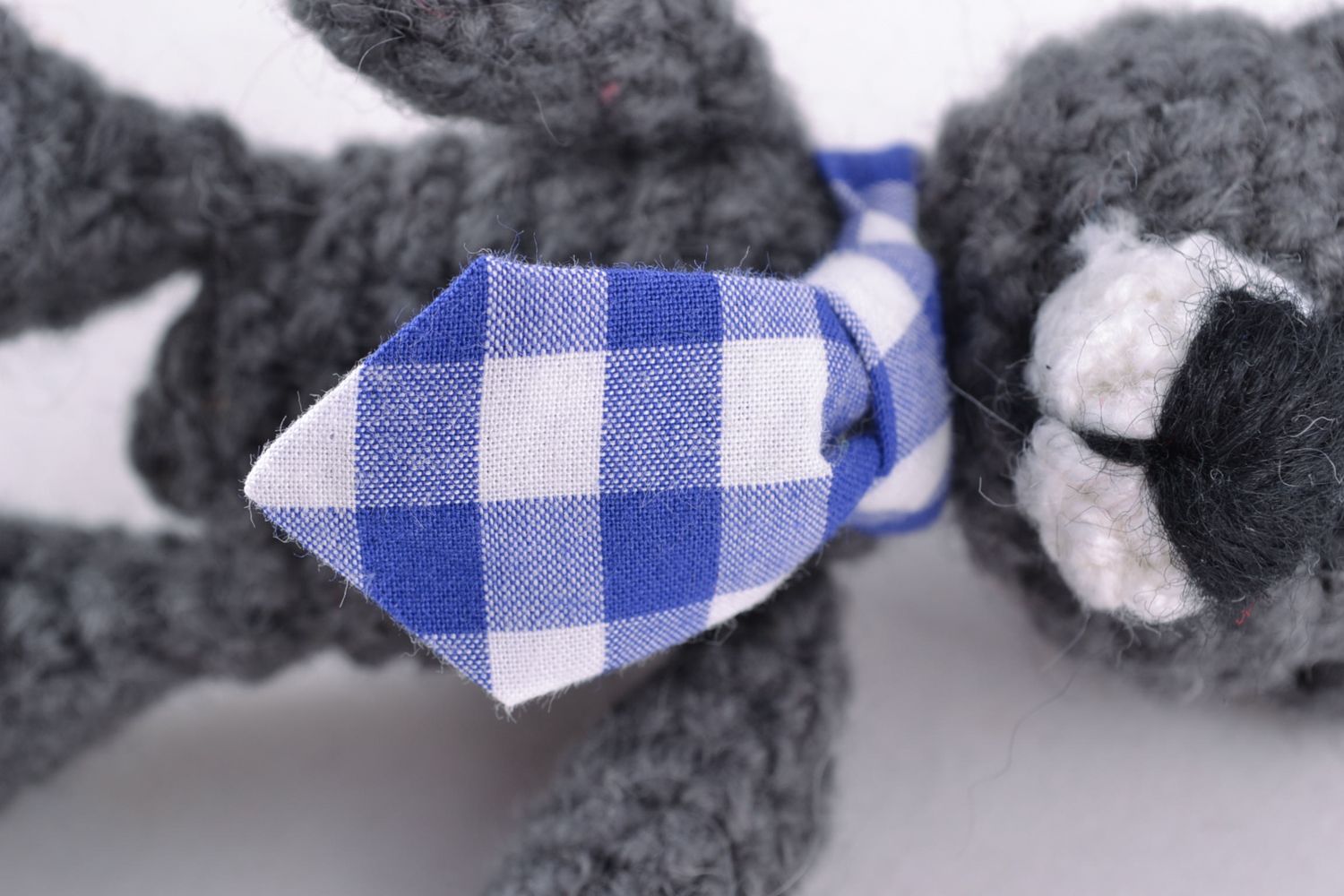 Petit doudou tricoté en coton, laine, acrylique au crochet gris fait main Ourson photo 4