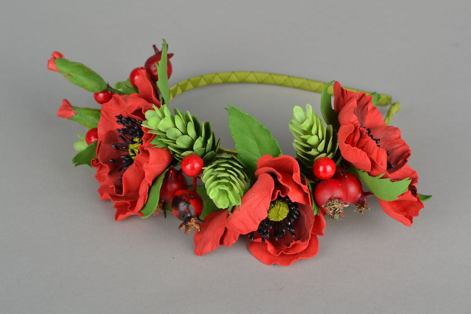 Beautiful hairband with flowers photo 3