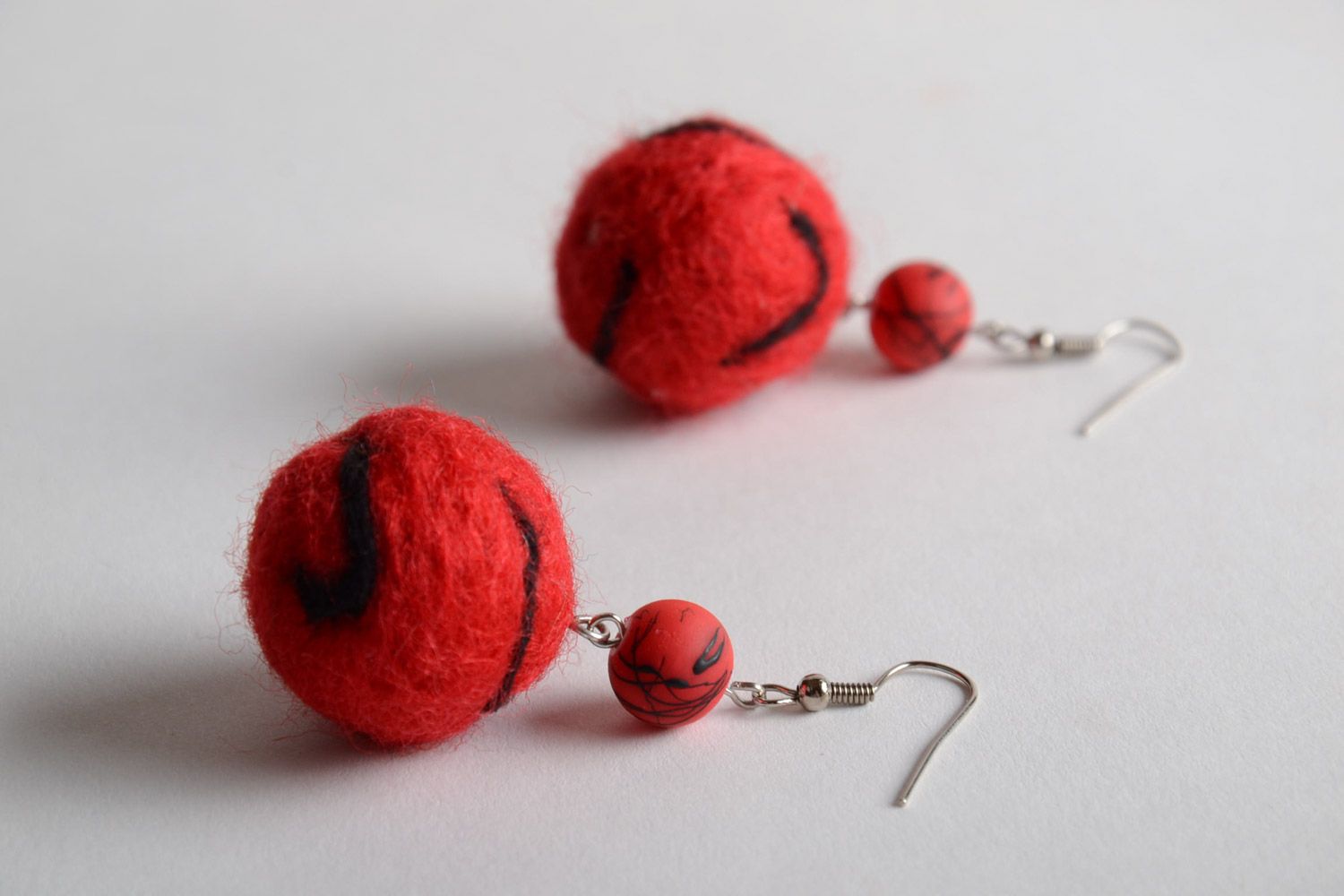 Red and black handmade women's felted wool ball earrings photo 2