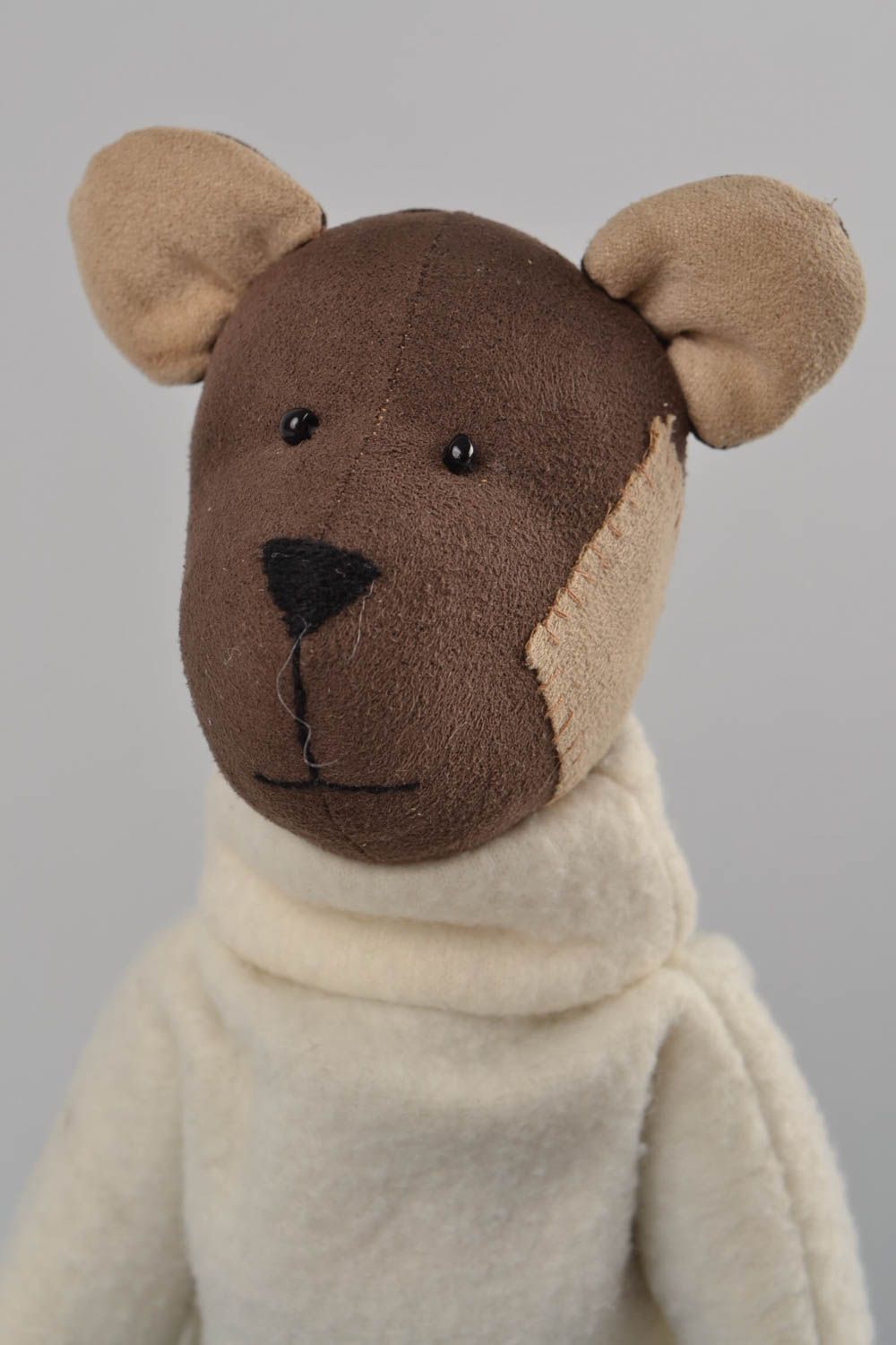 Jouet ours en tissu fait main marron en pull peluche originale pour enfant photo 4