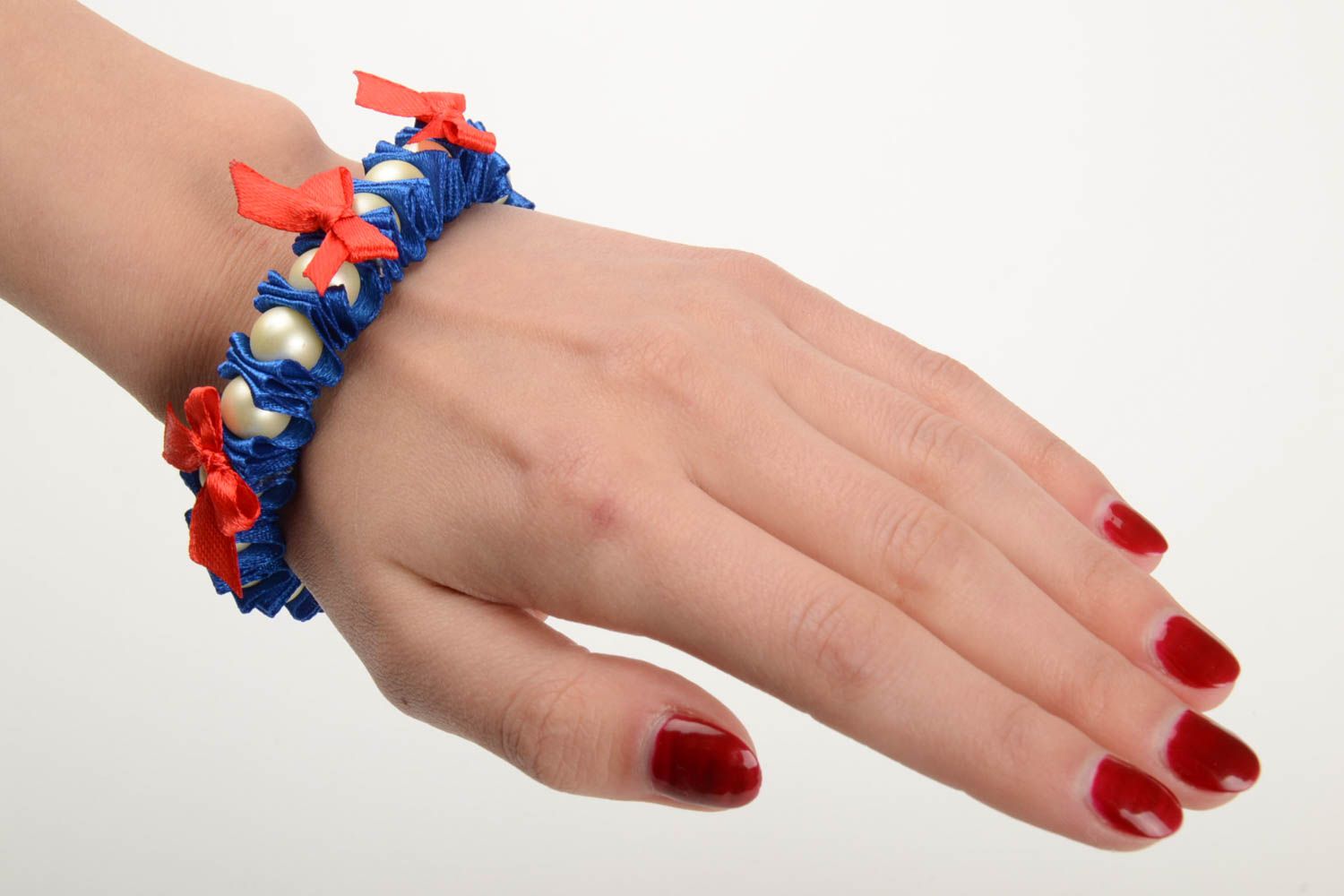 Blaues Armband aus Atlas Glaskugeln Schleifen Handarbeit modisch Frauen Schmuck foto 5