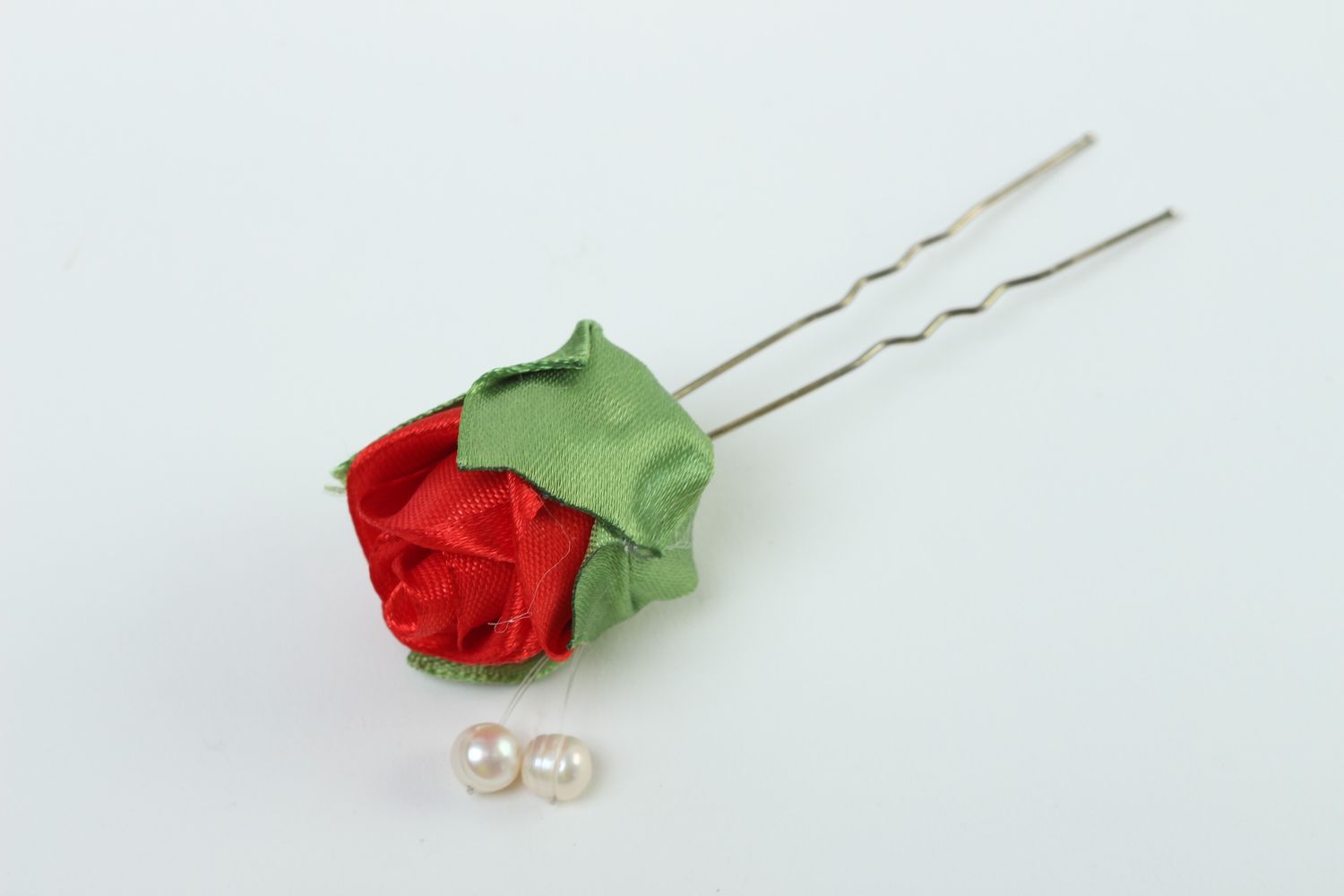 Rote Blume Haarnadel Haar Accessoire handgemachter Schmuck aus Atlas und Perlen  foto 2
