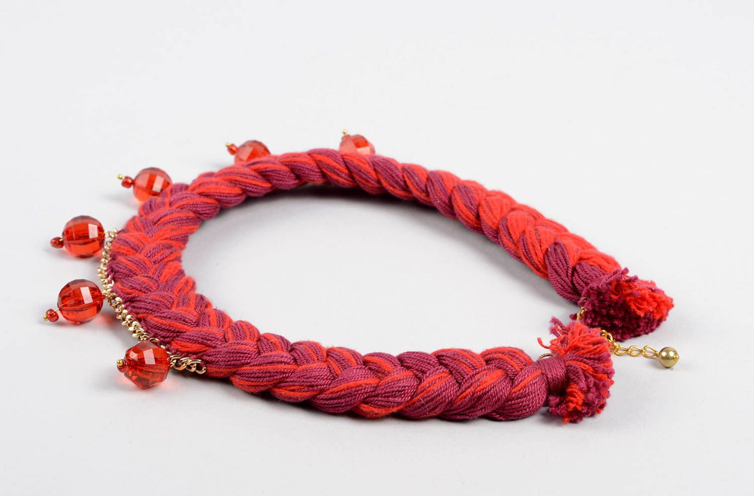 Stoff Halskette handgemachter Schmuck Modeschmuck Collier in Rot und Bordeauxrot foto 3