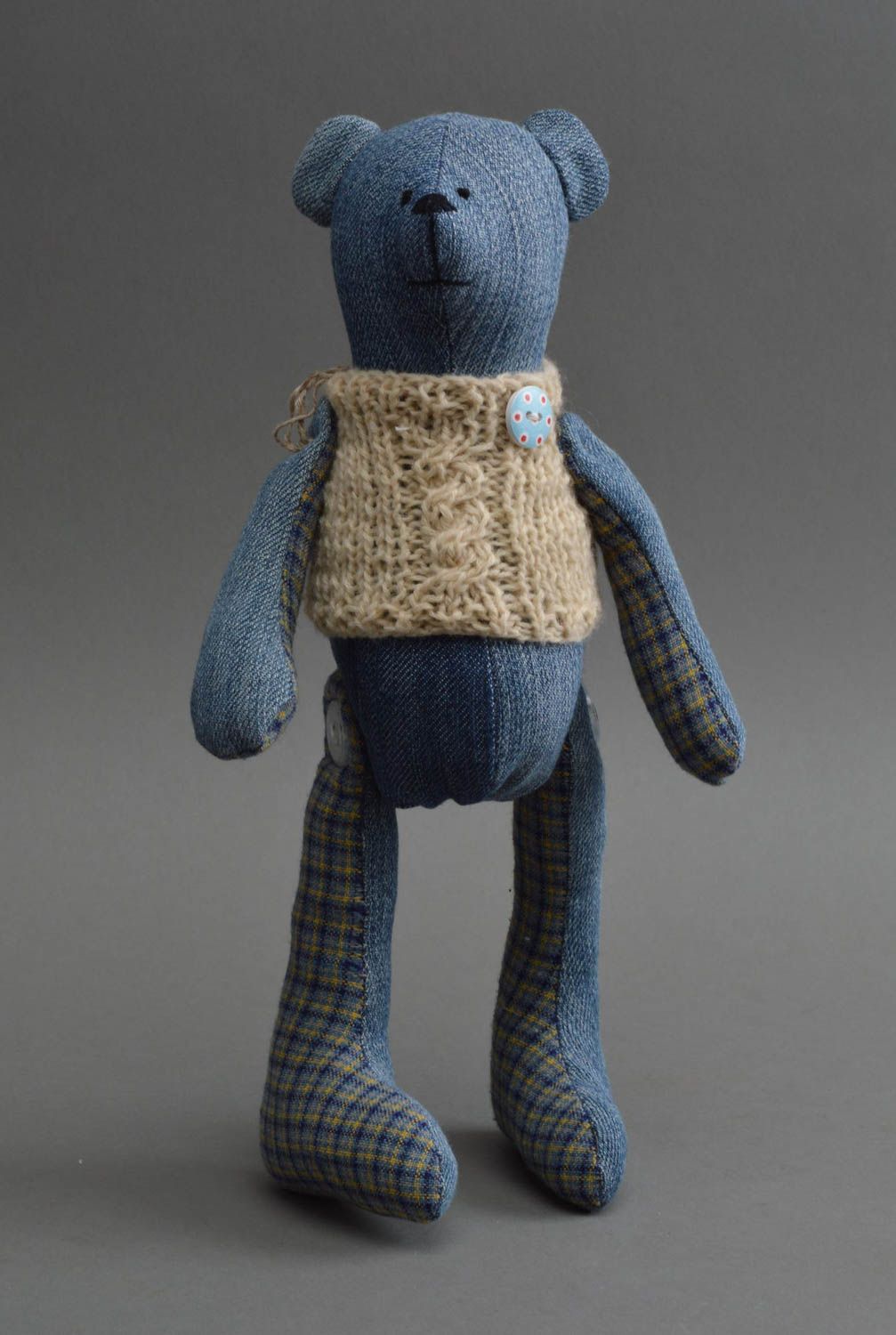 Peluche ours vêtu de gilet sans manches faite main en tissu pour enfants photo 3