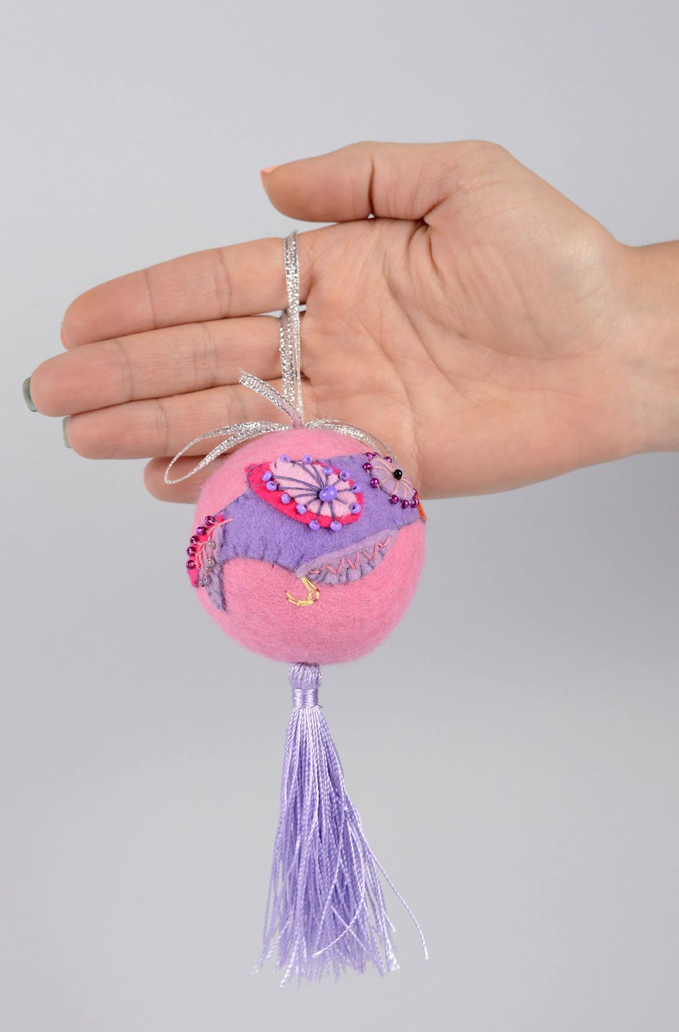 Декоративная подвеска ручной работы елочная игрушка розовая предмет интерьера фото 4