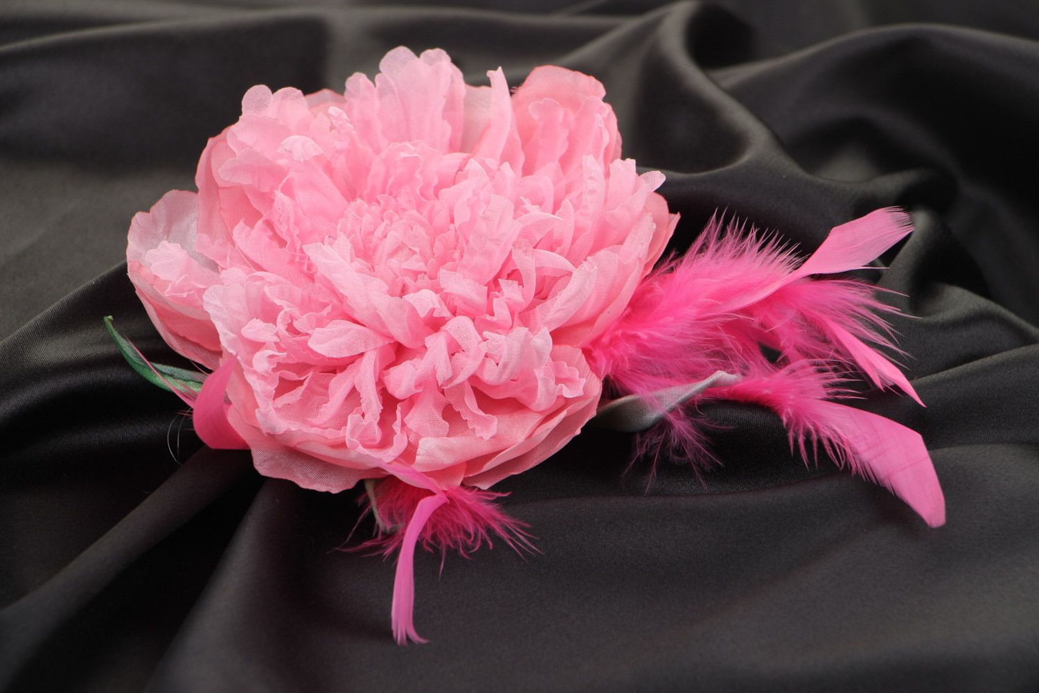 Handmade designer brooch with large bright pink chiffon peony flower with feather photo 1