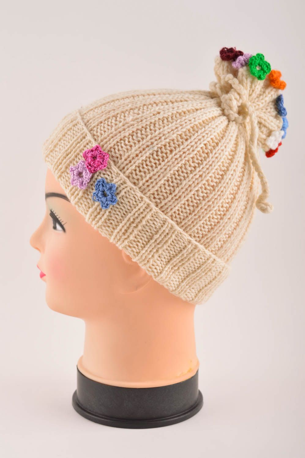 Bonnet tricot fait main Chapeau au crochet Vêtement enfant laine beige hiver photo 3