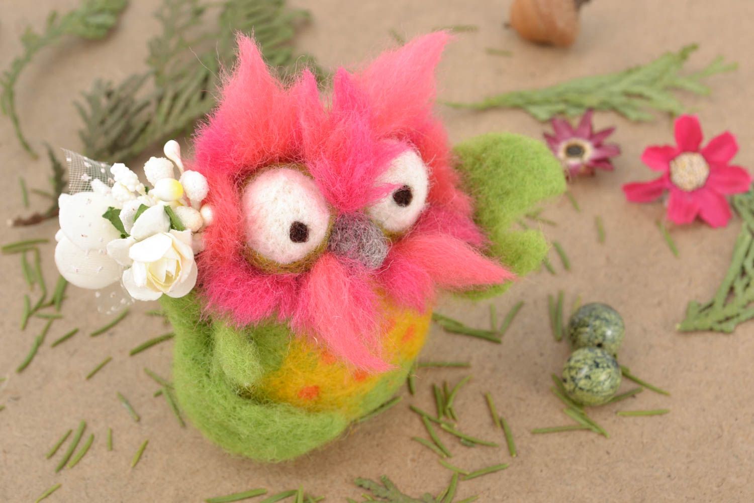 Felted wool toy for home photo 1