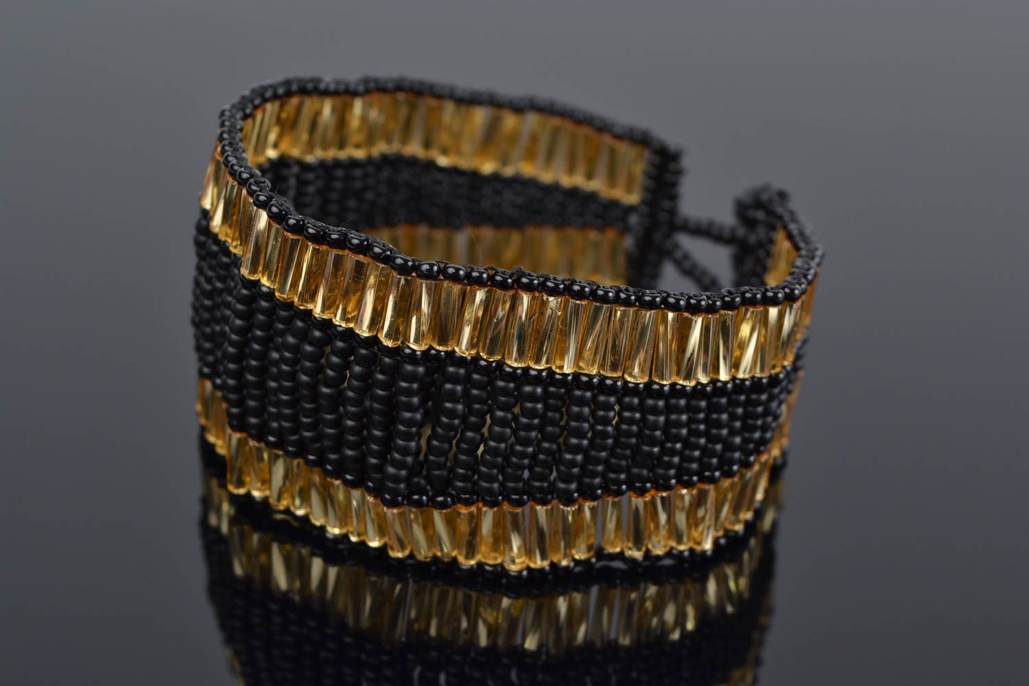 Bracelet en perles de rocailles Bijou fait main noir doré large Cadeau femme photo 1
