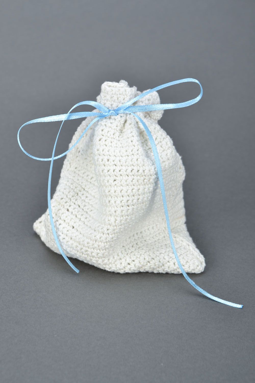 Small crochet gift bag photo 5