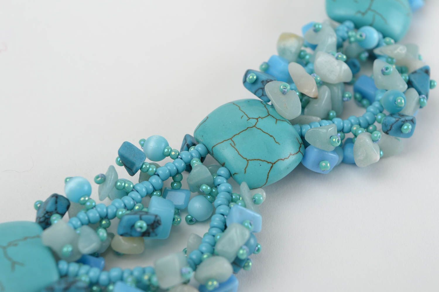 Ensemble de collier et bracelet bleu ciel en pierres naturelles faits main photo 2