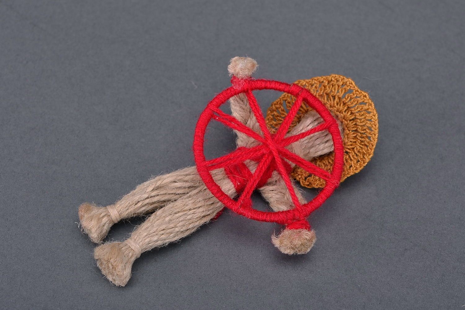 Bambola etnica di stoffa fatta a mano amuleto talismano giocattolo slavo foto 1