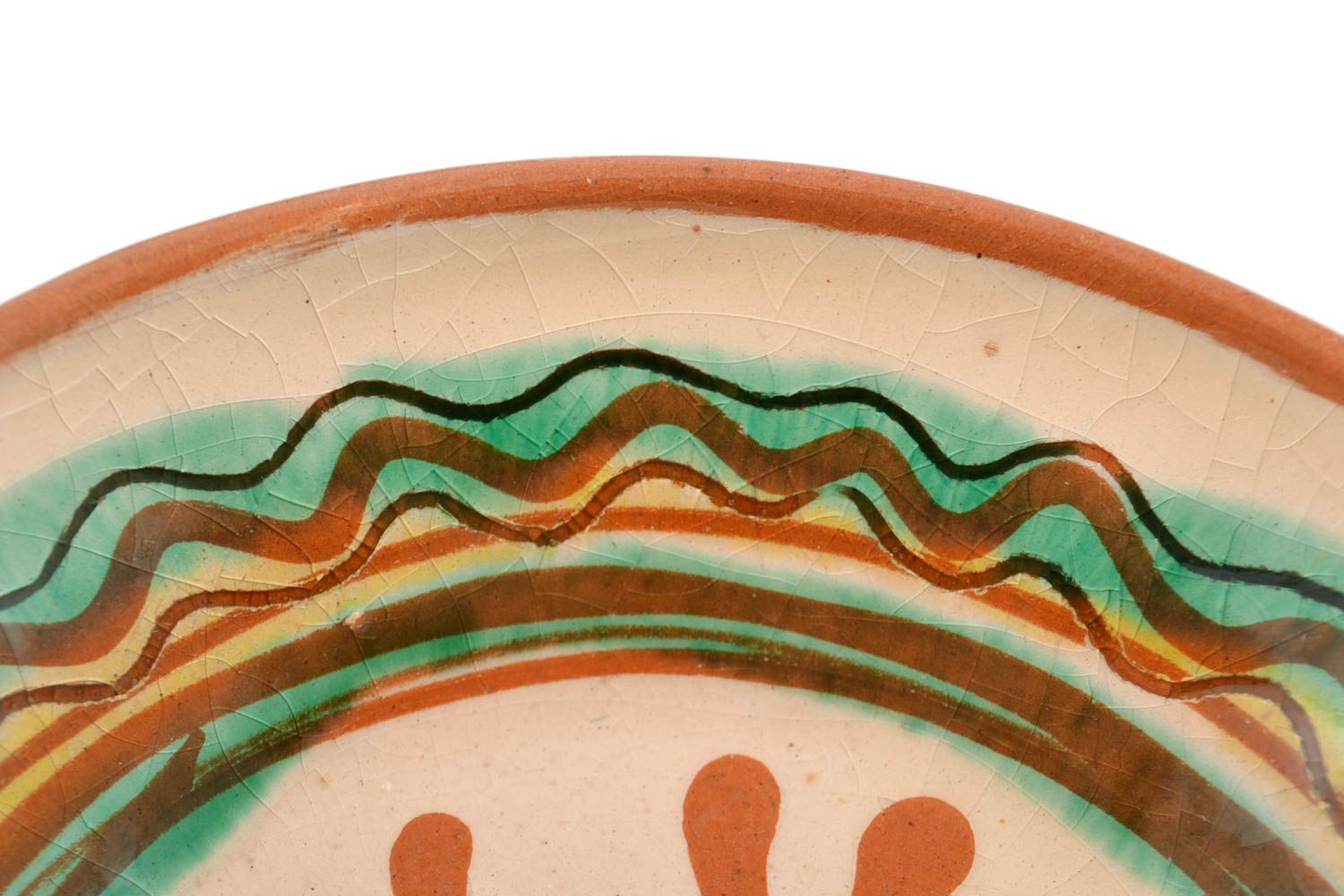 Декоративная керамическая тарелка расписанная глазурью с узором ручной работы фото 3