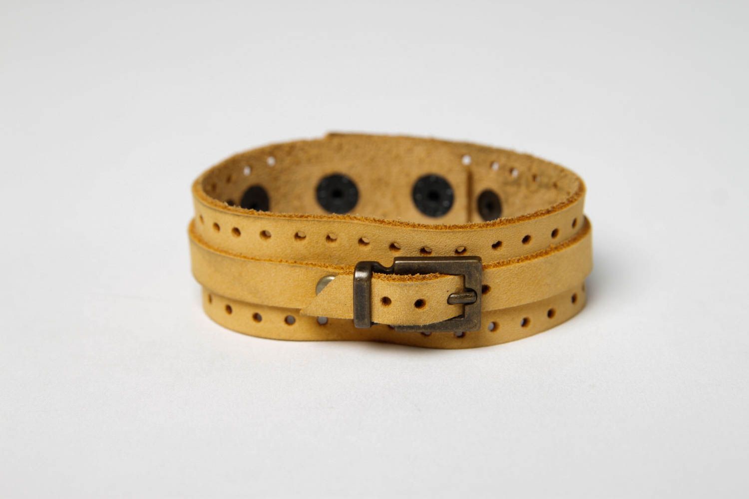 Handmade breites Armband aus Leder Designer Schmuck Accessoire für Frauen hell foto 3