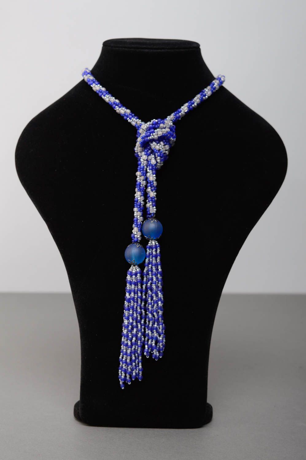 Blue beaded lariat necklace photo 1