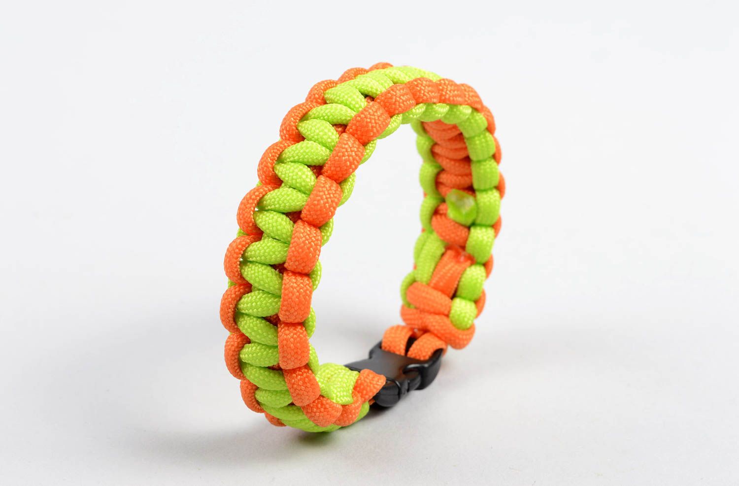 Bracelet paracorde Bijou fait main stylé orange vert clair Accessoire homme photo 4