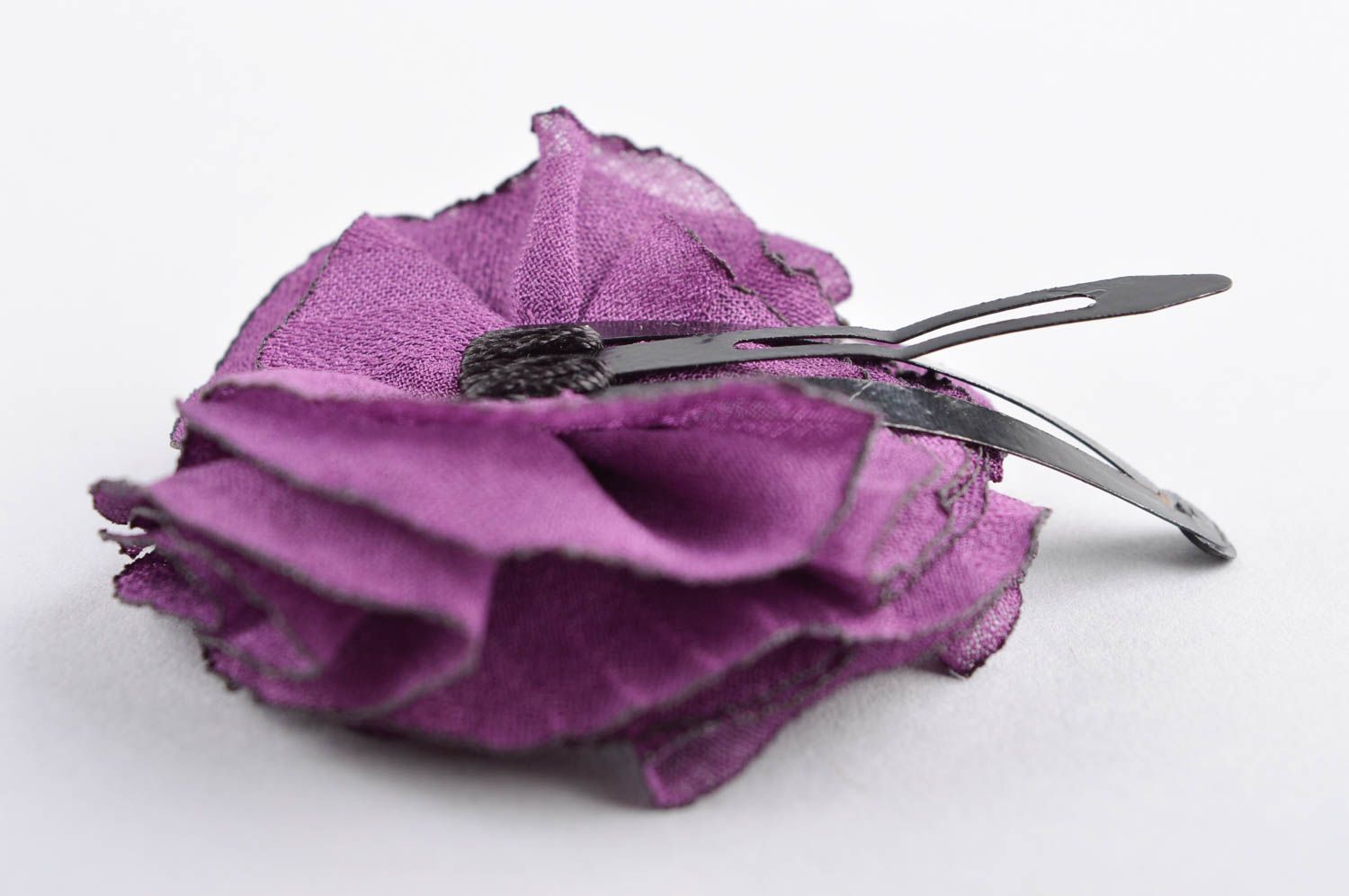 Заколка цветок ручной работы элитная бижутерия украшение на голову фиолетовое фото 4