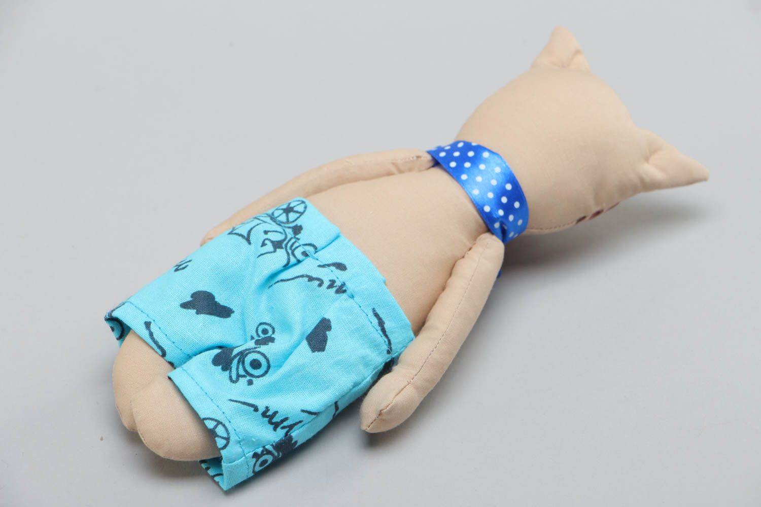 Авторская тканевая игрушка ручной работы Мартовский кот из хлопка и атласа  фото 4