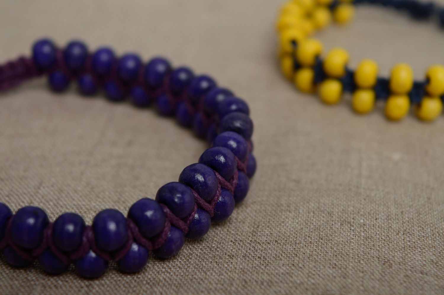 Violet macrame bracelet made of waxed cord and wooden beads photo 5