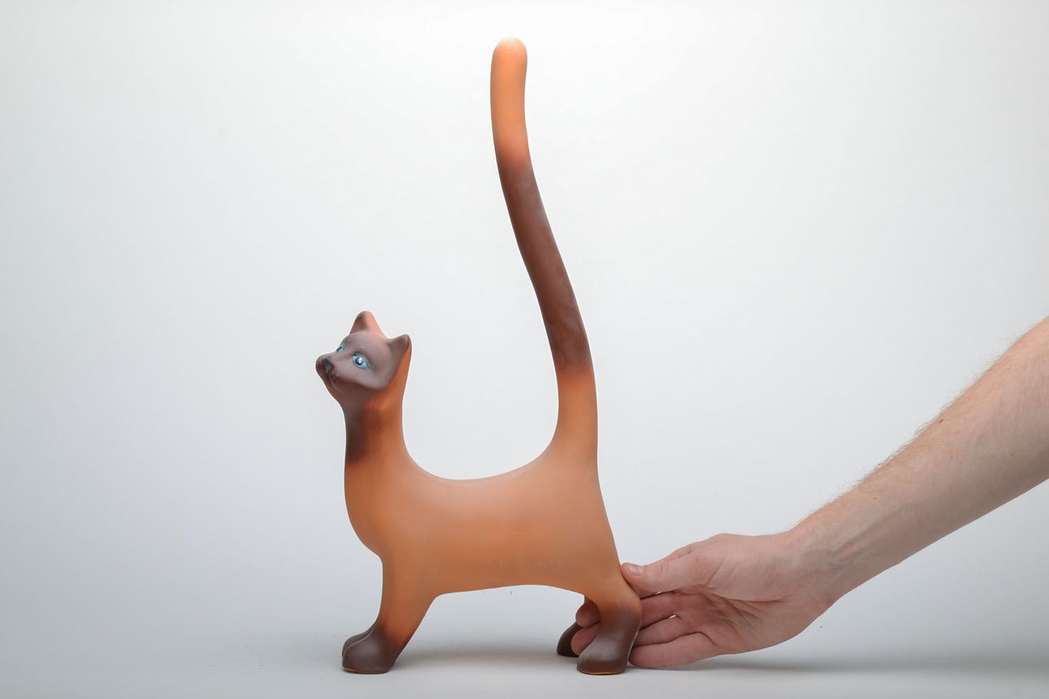 Figurine décorative en argile en forme de chat photo 5