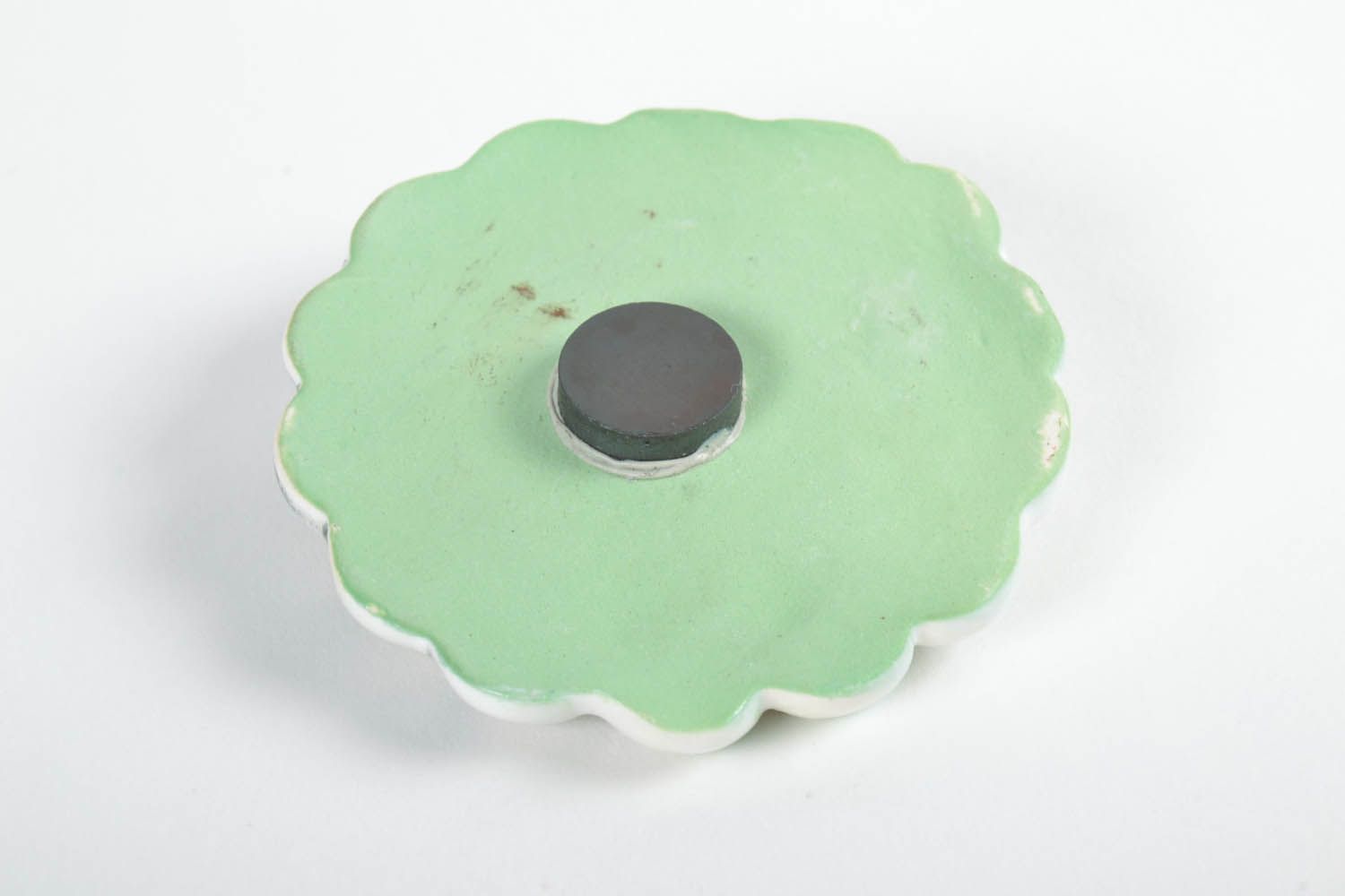 Keramik-Kühlschrankmagnet Kamille mit Blatt foto 5