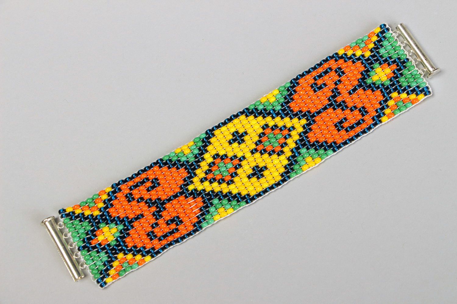 Bracelet made of Czech beads photo 2