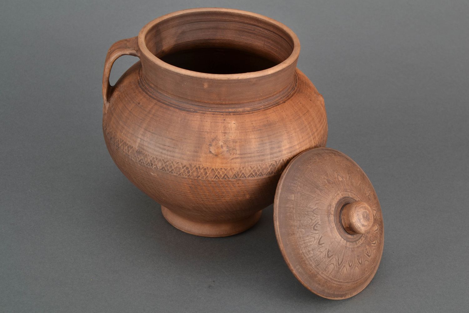 Handmade ceramic pot for baking 4 liters photo 4