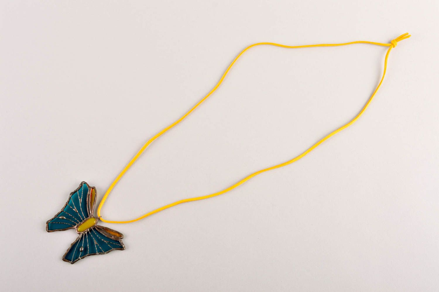 Бижутерия ручной работы украшение на шею подвеска и кулон из олова Бабочка фото 5