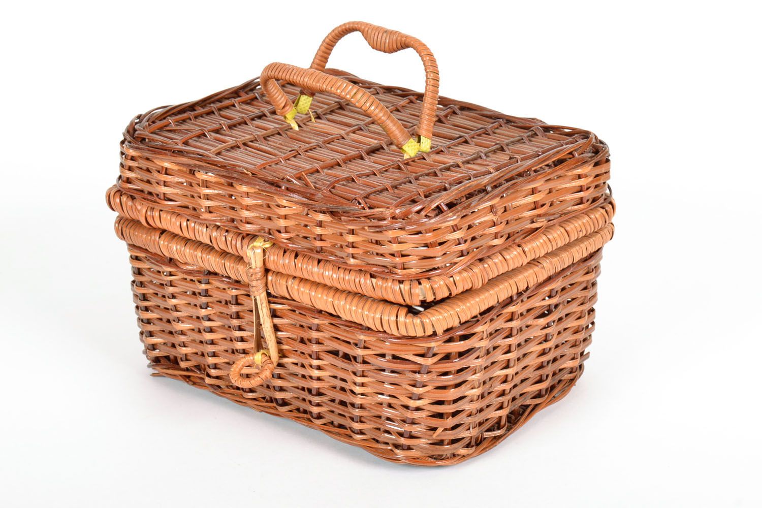 Woven basket for picnic photo 2