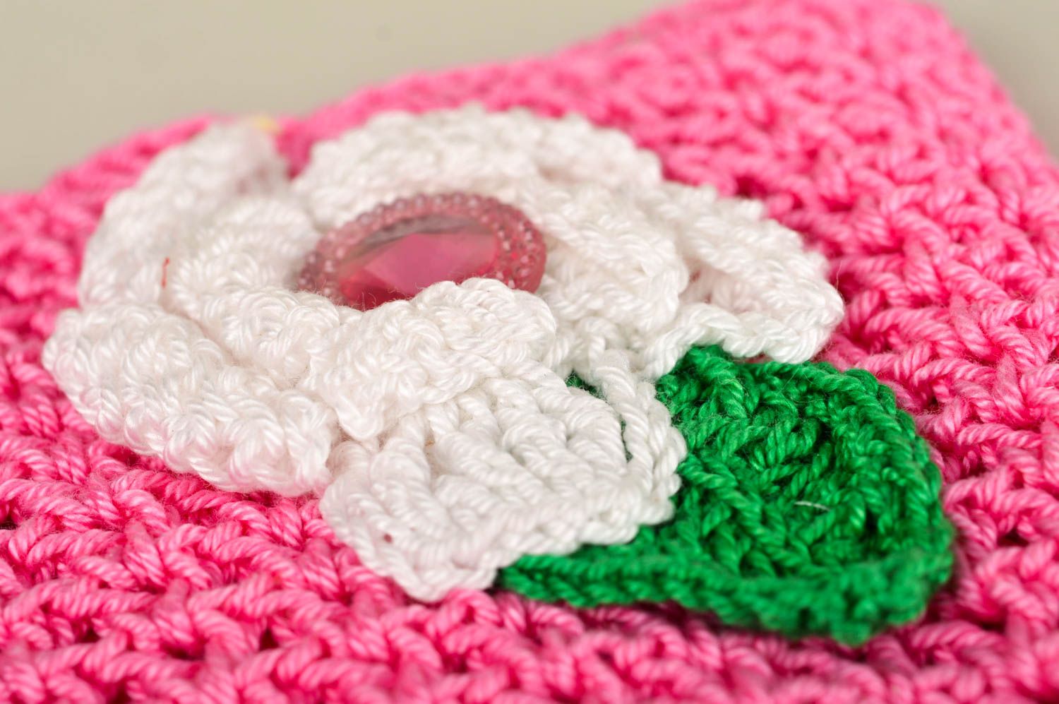 Bonnet tricot fait main Chapeau au crochet rose fleur blanche Vêtement fille photo 4