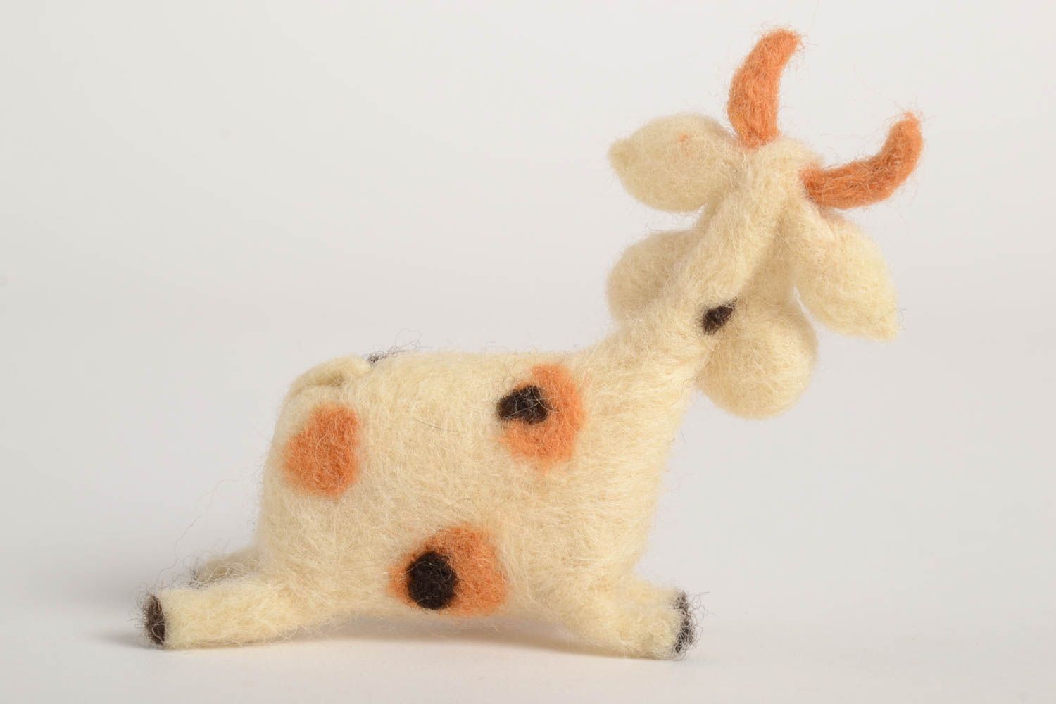Handmade lustiges Kuscheltier Kuh Filz Spielzeug Geschenk für Kinder klein foto 3