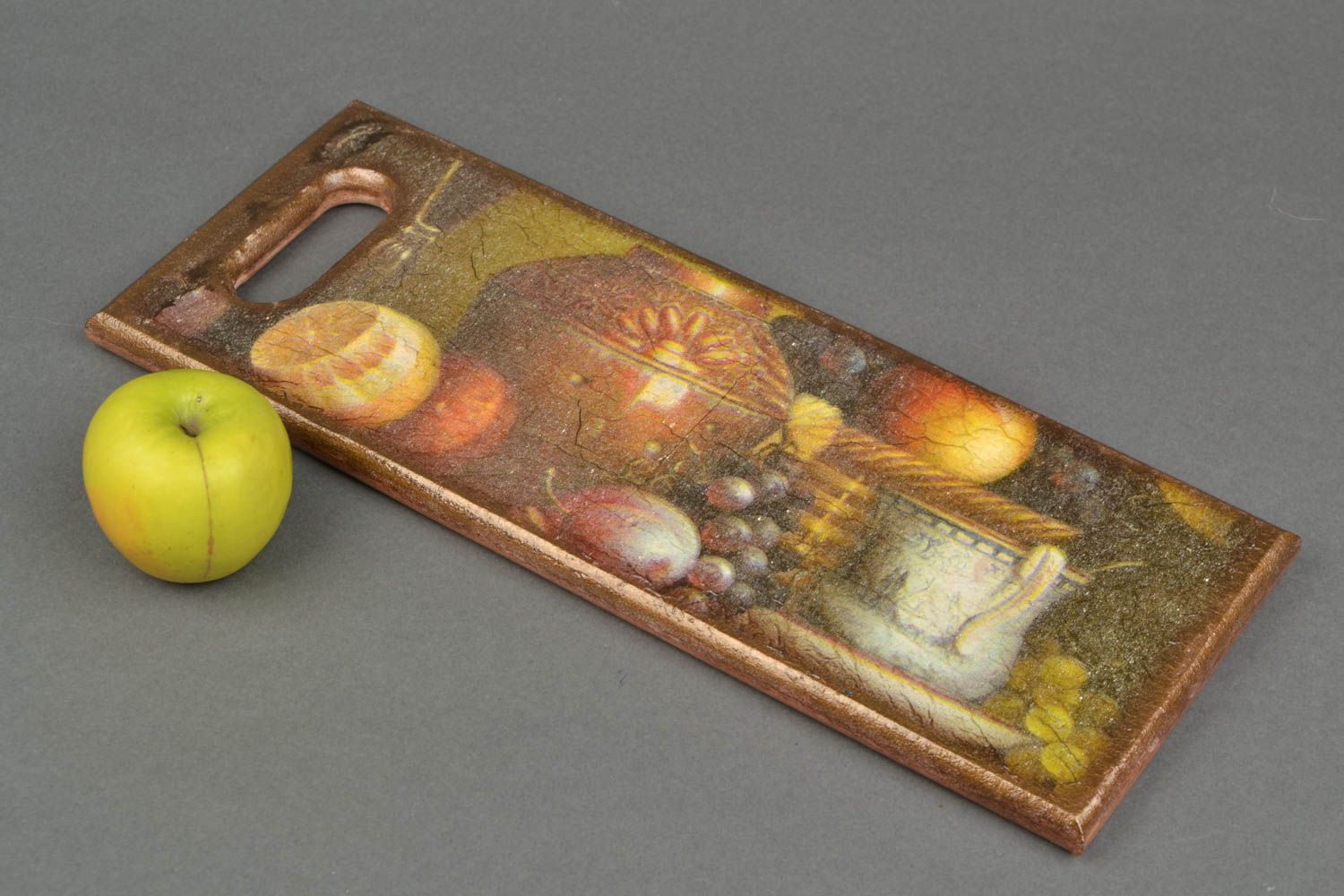 Rectangular cutting board decorated using decoupage technique photo 1