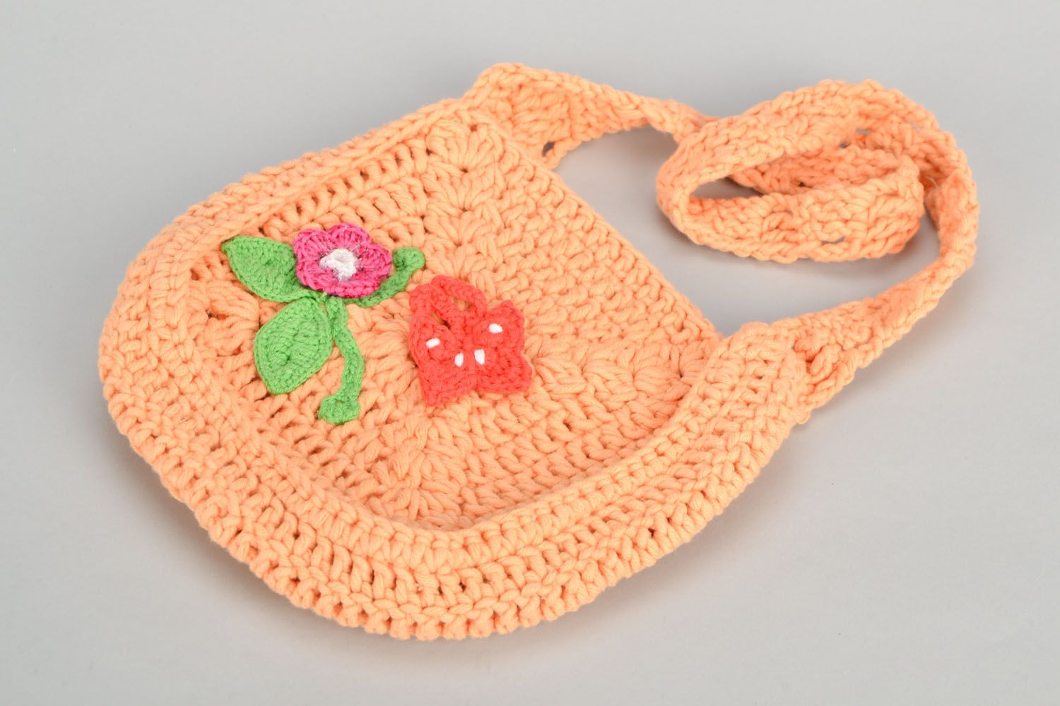 Borsa bella a maglia fatta a mano accessorio vivace e originale da bambine
 foto 1