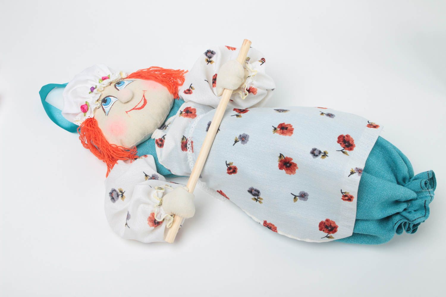 Красивая мягкая кукла для пакетов в виде улыбающийся веселой хозяюшки хэнд мэйд фото 2