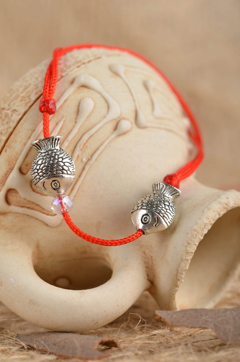 Handmade Schmuck rotes Armband Accessoire für Frauen schönes Armband modisch foto 1