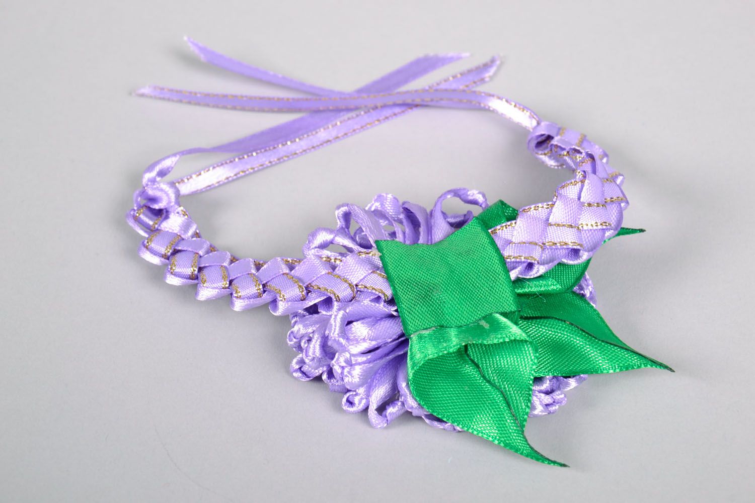 Corsage poignet de mariage violet fait main en rubans de satin accessoire photo 3