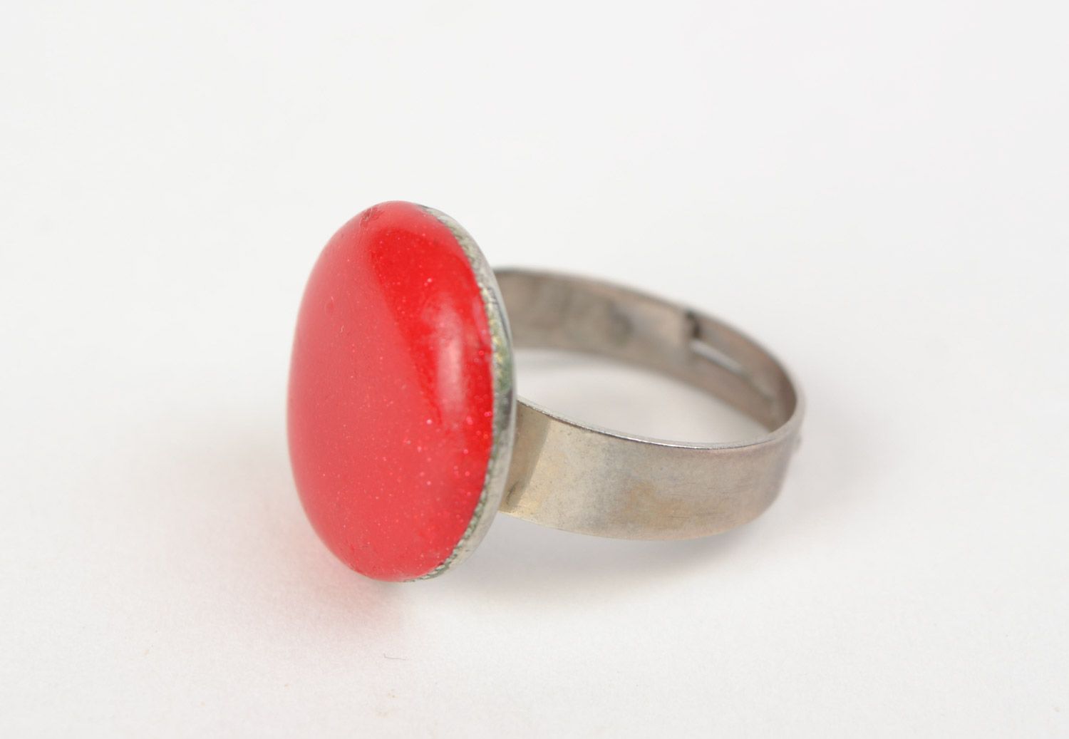Handmade laconic round red ring with metal basis of adjustable size for women photo 3